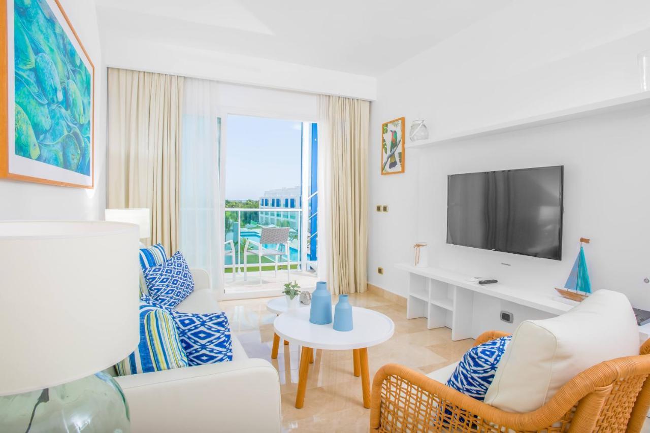 Cana Rock Condos Infinity Pool & Beach Suites Punta Cana Eksteriør bilde